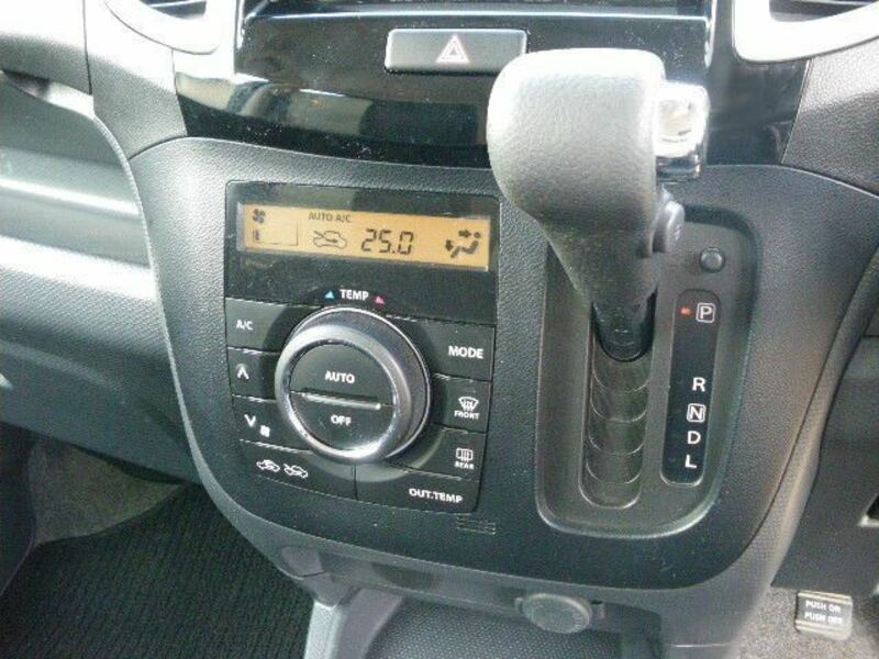 DELICA D2