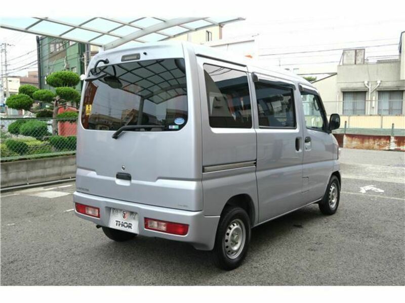 MINICAB VAN