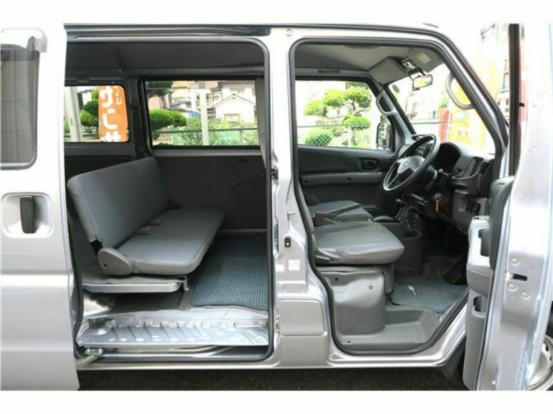 MINICAB VAN