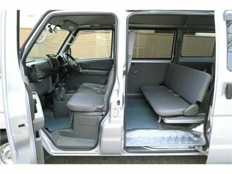 MINICAB VAN