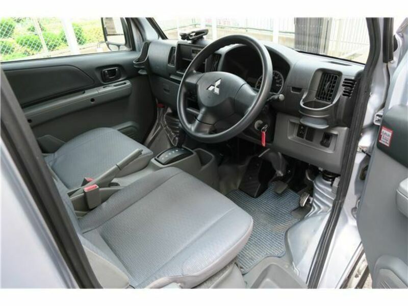 MINICAB VAN