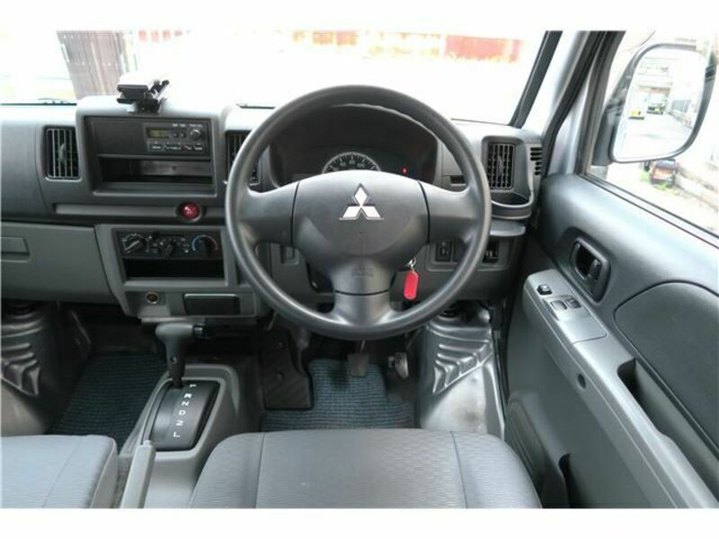 MINICAB VAN