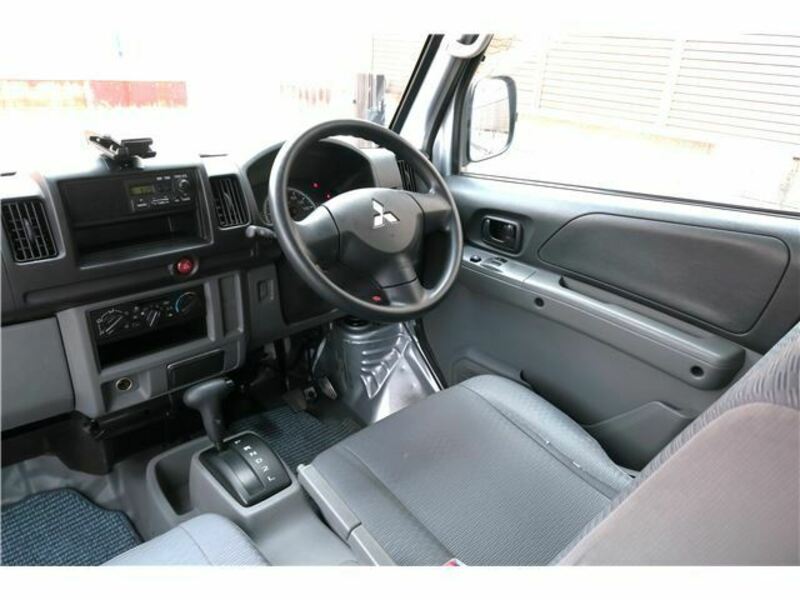 MINICAB VAN