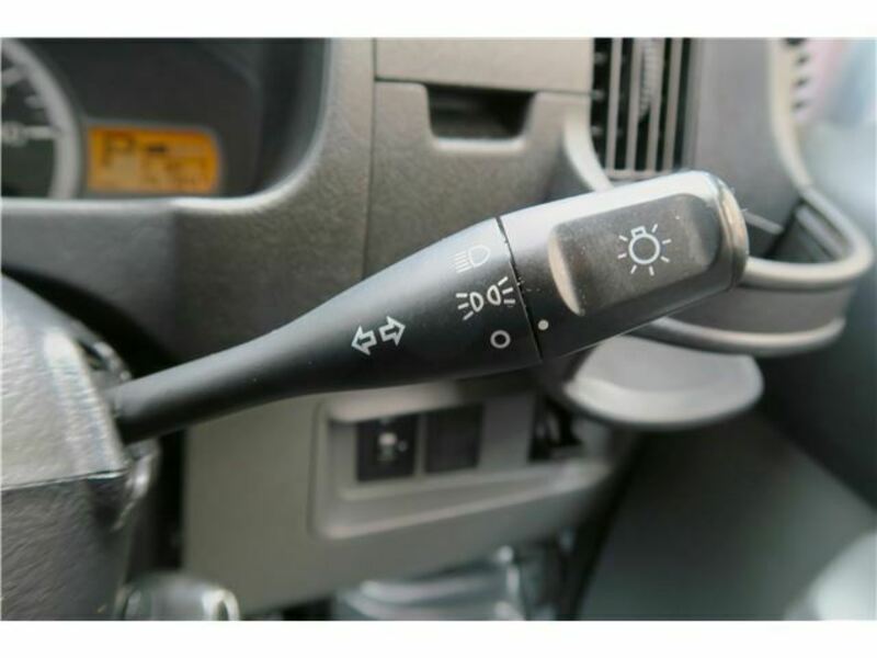 MINICAB VAN