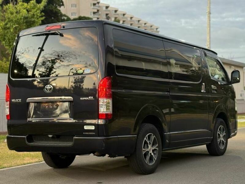 HIACE VAN
