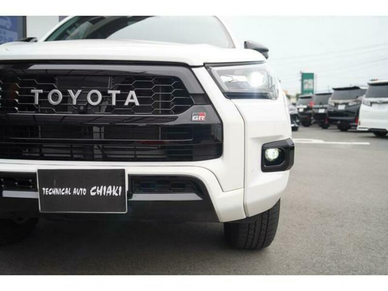 HILUX