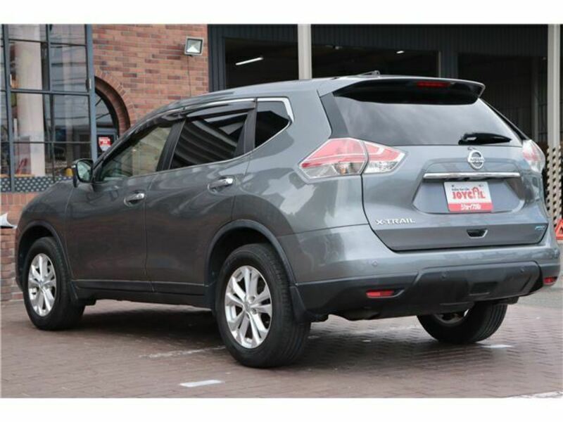 X-TRAIL