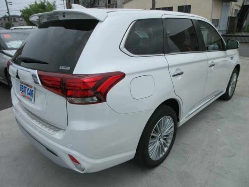 OUTLANDER PHEV