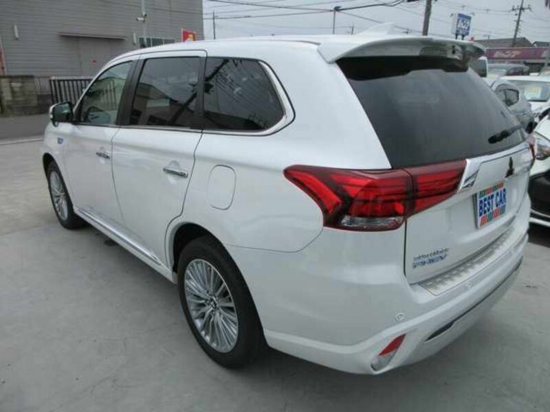 OUTLANDER PHEV