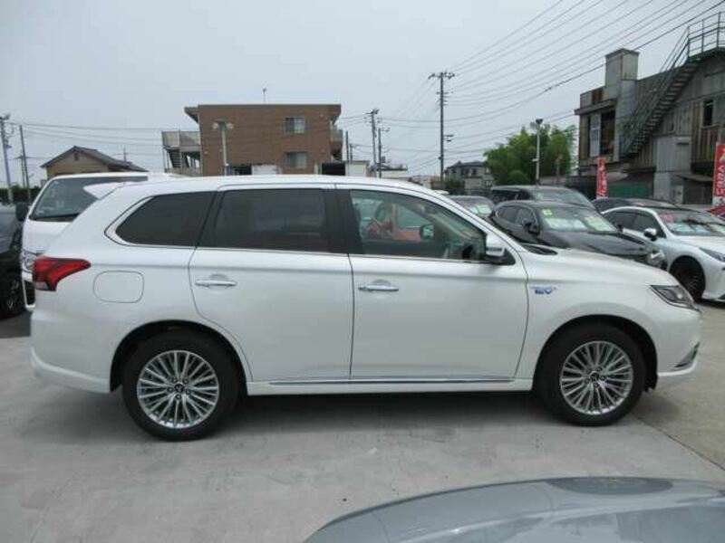 OUTLANDER PHEV