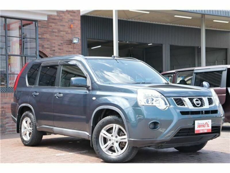 X-TRAIL-0