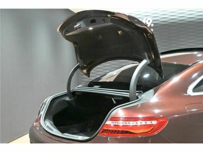 E-CLASS