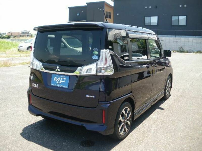 DELICA D2