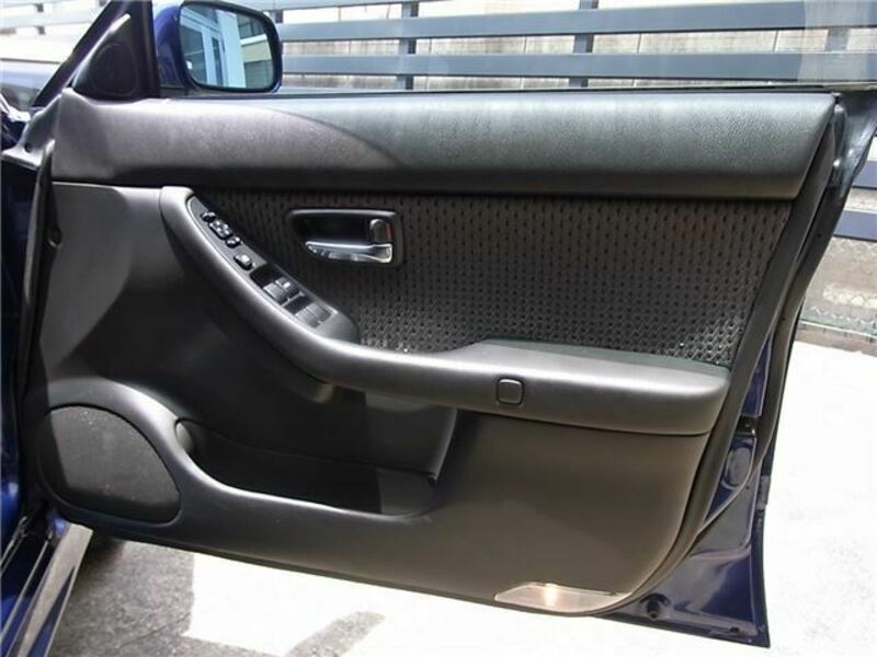 LEGACY B4