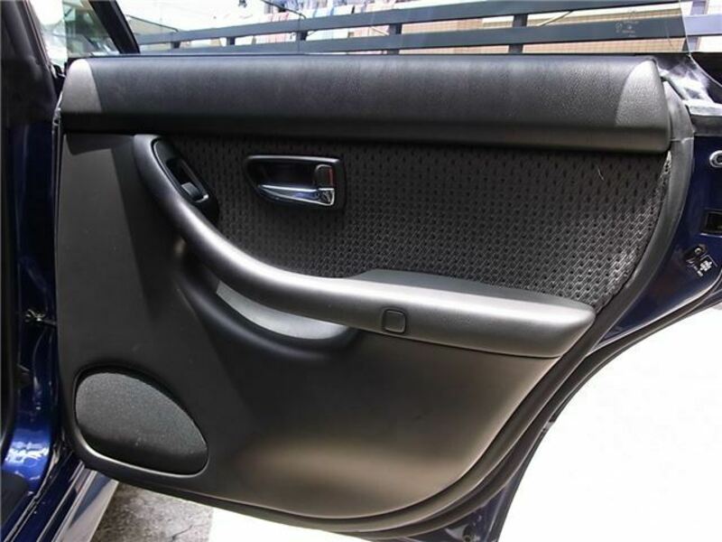 LEGACY B4