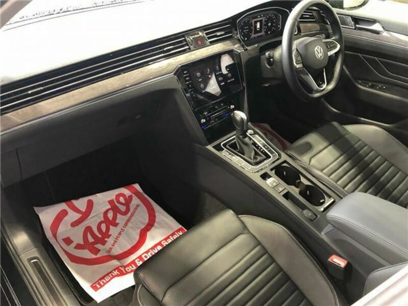 PASSAT VARIANT