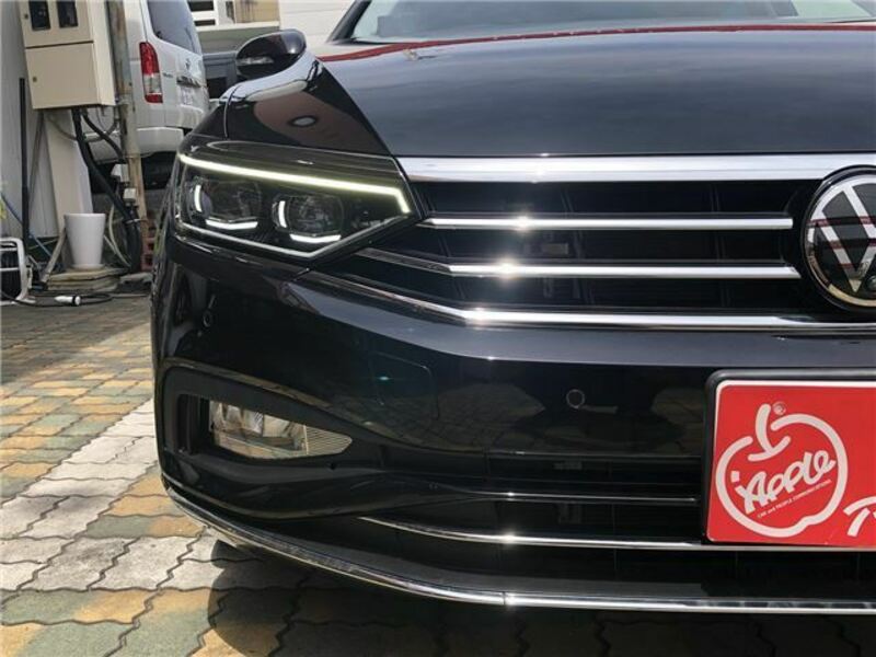 PASSAT VARIANT