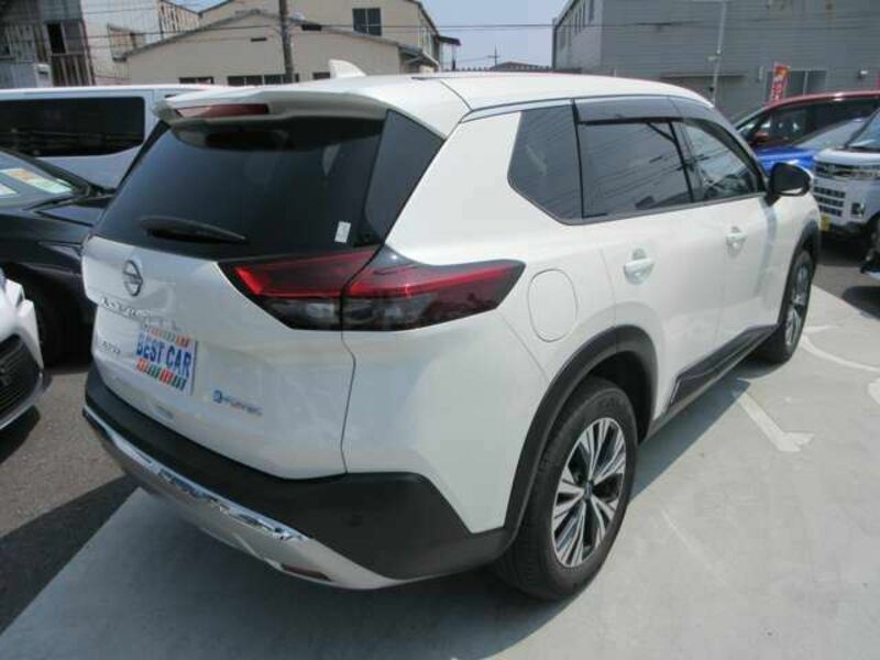 X-TRAIL