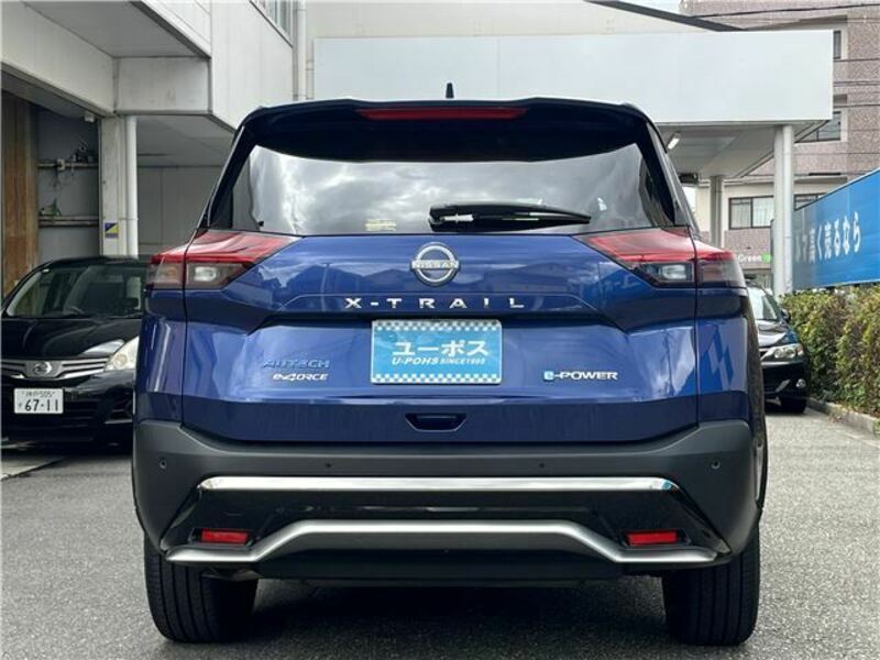 X-TRAIL