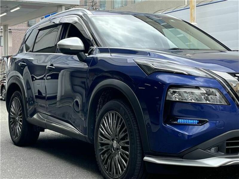 X-TRAIL