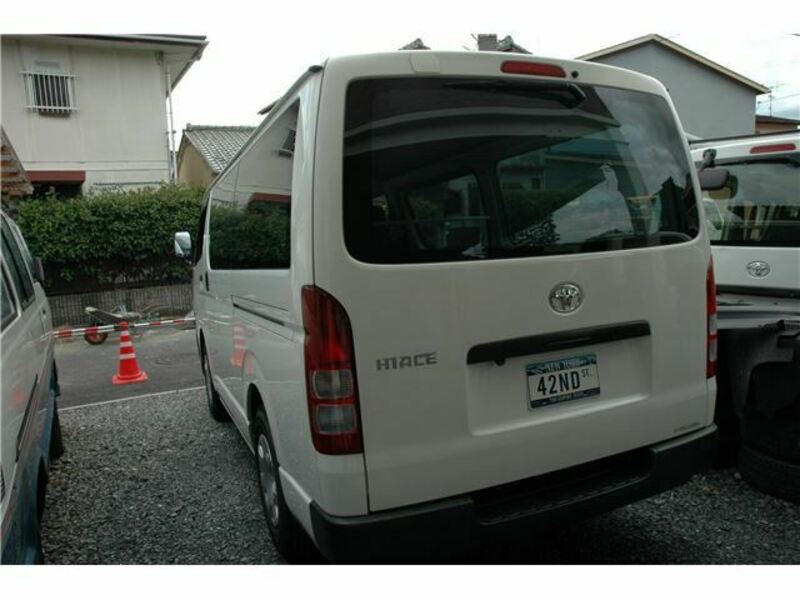 HIACE VAN