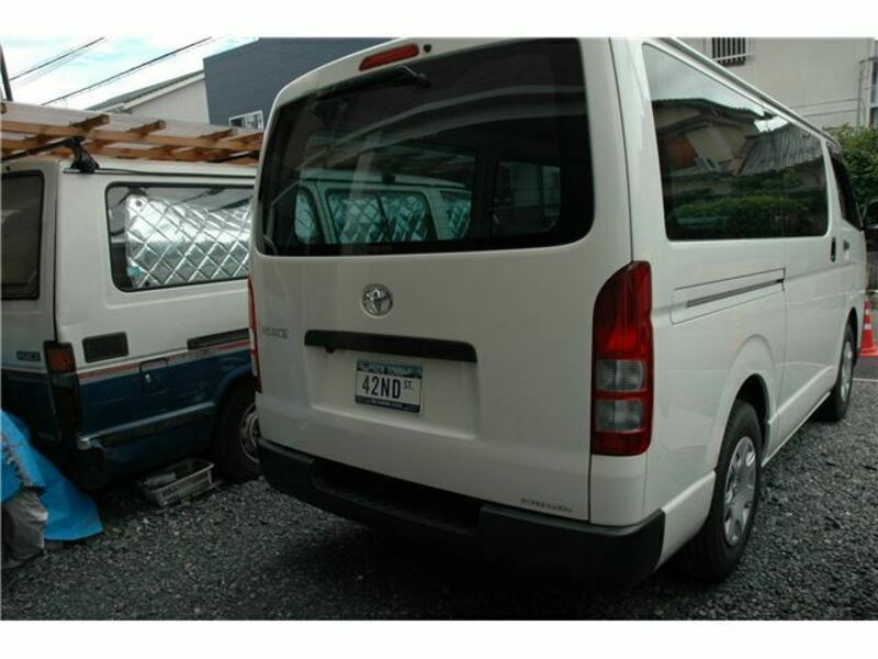 HIACE VAN