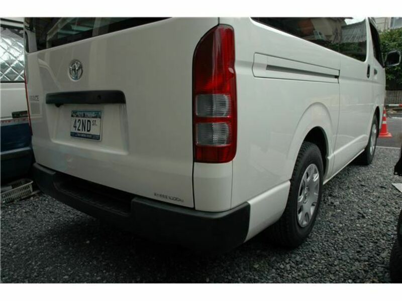HIACE VAN