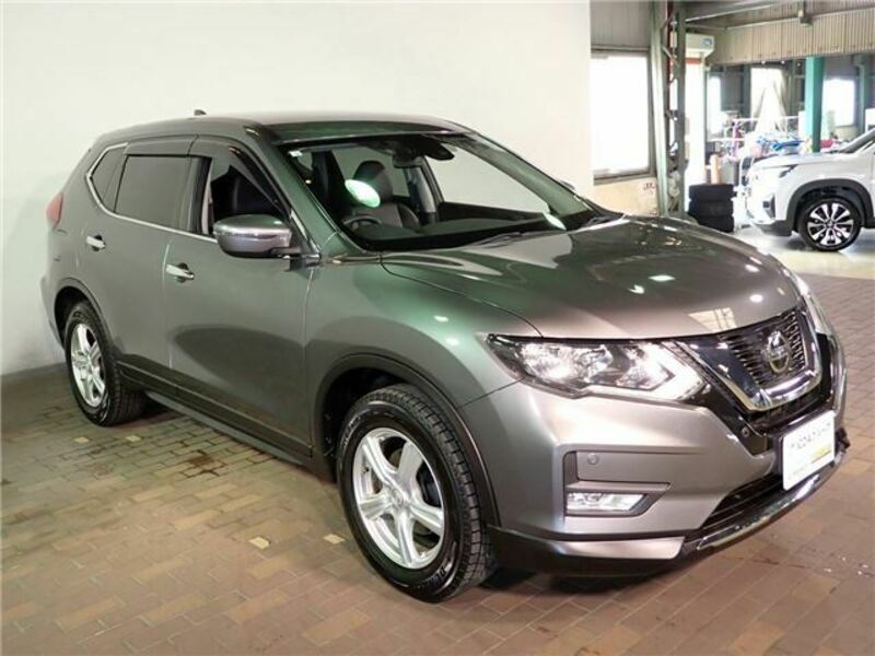 X-TRAIL