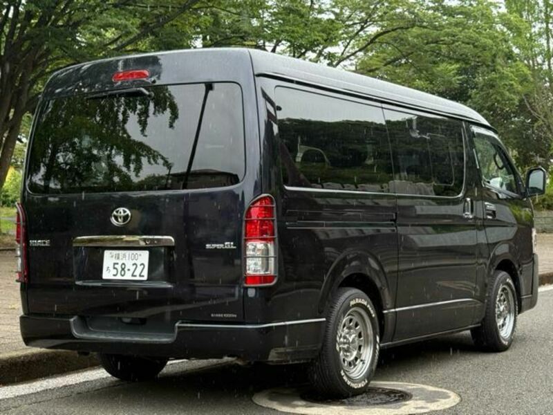 HIACE VAN