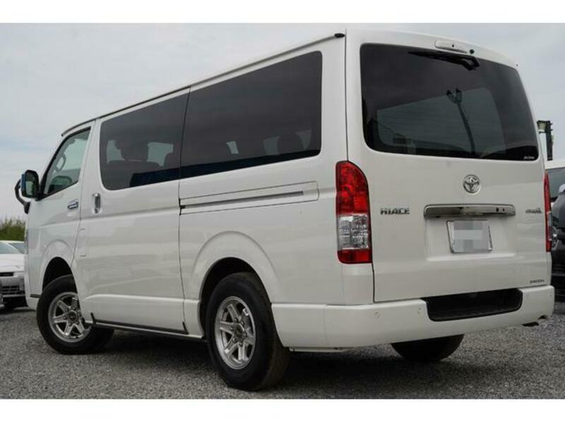 HIACE VAN