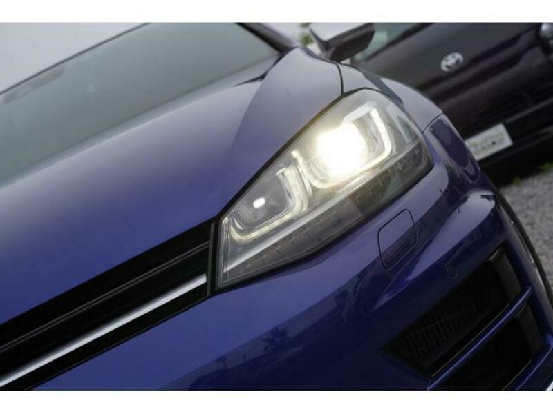 GOLF R