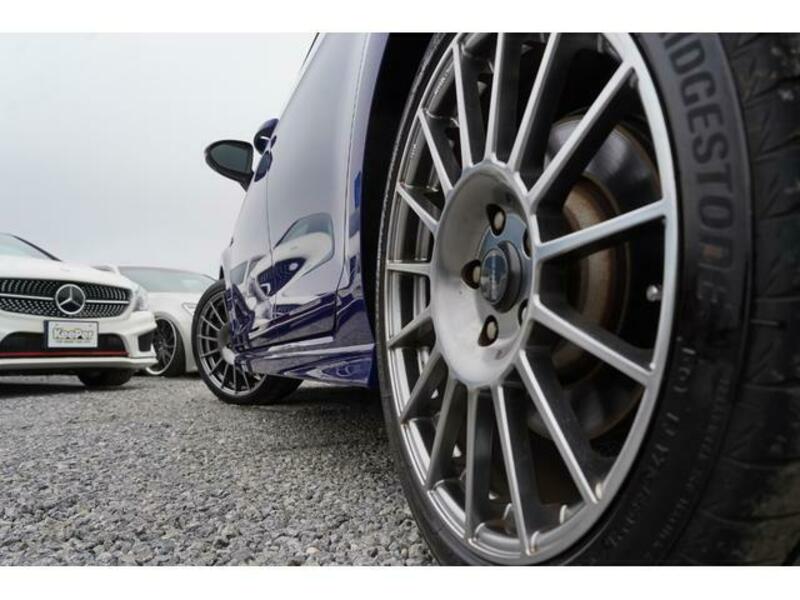 GOLF R