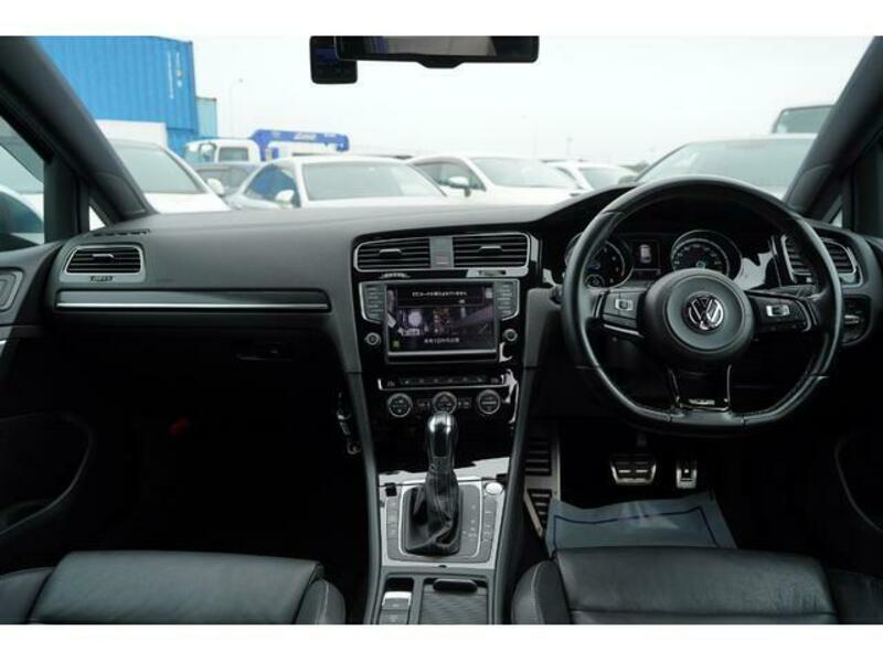GOLF R