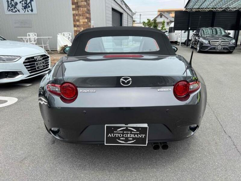 ROADSTER