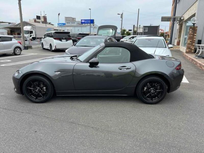 ROADSTER
