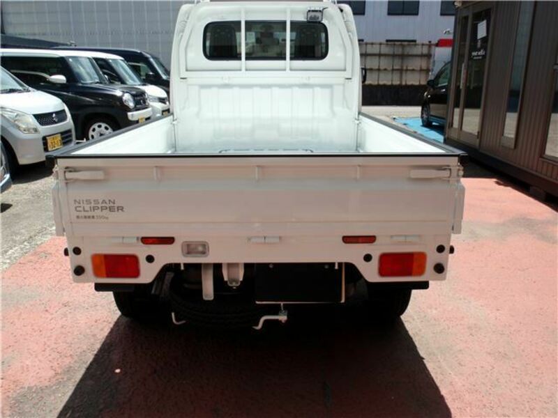 CLIPPER TRUCK