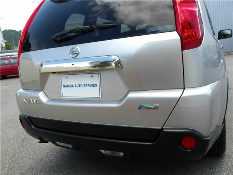 X-TRAIL