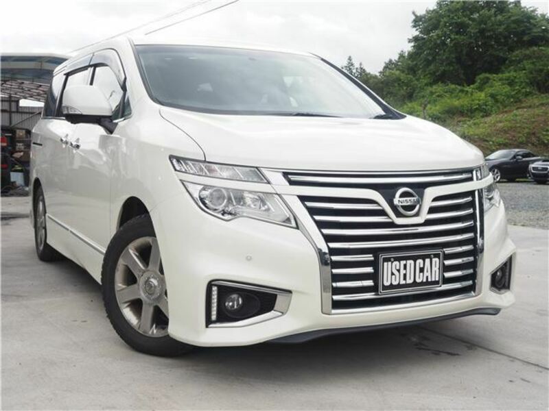 NISSAN ELGRAND