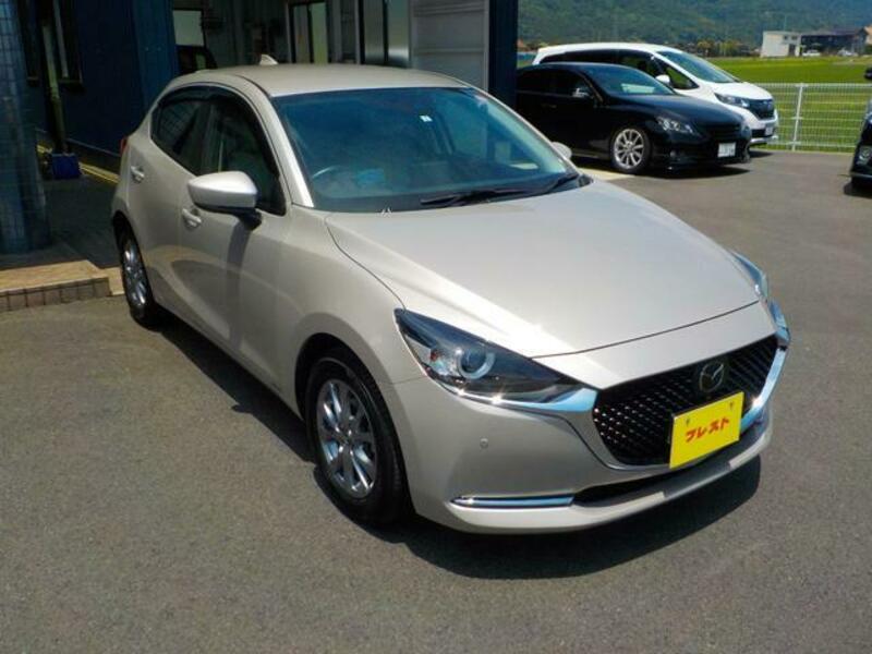 MAZDA2