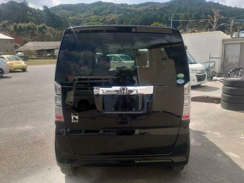 N BOX