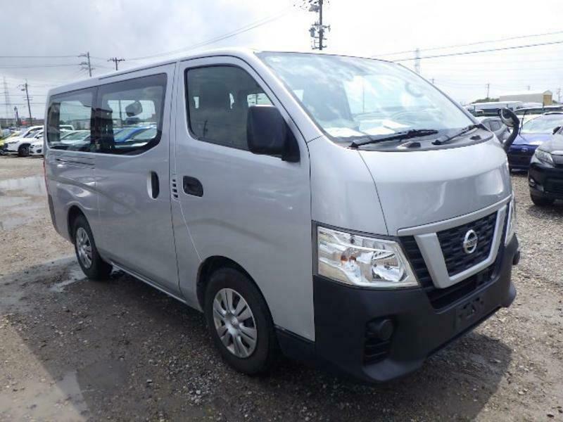 NISSAN NV350 CARAVAN