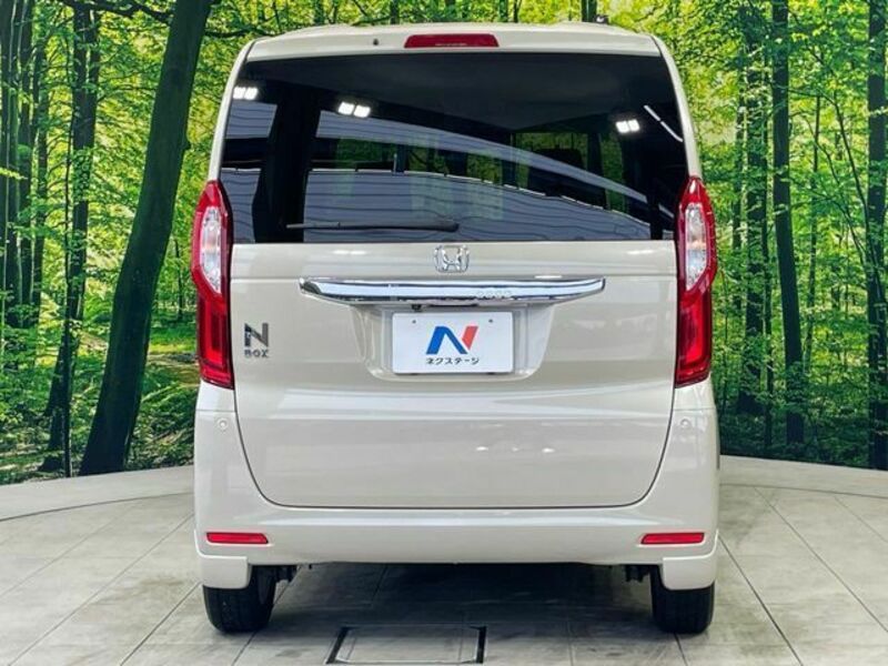 N BOX