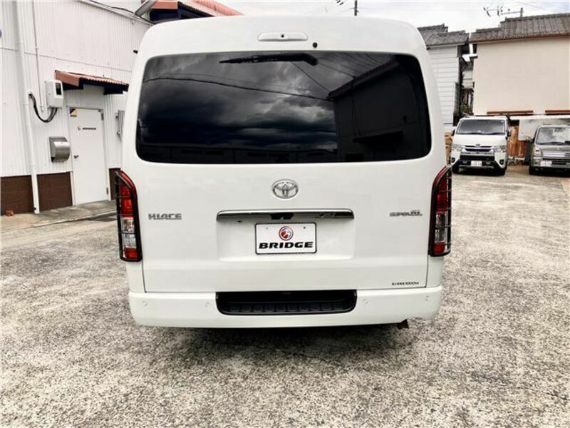 HIACE VAN