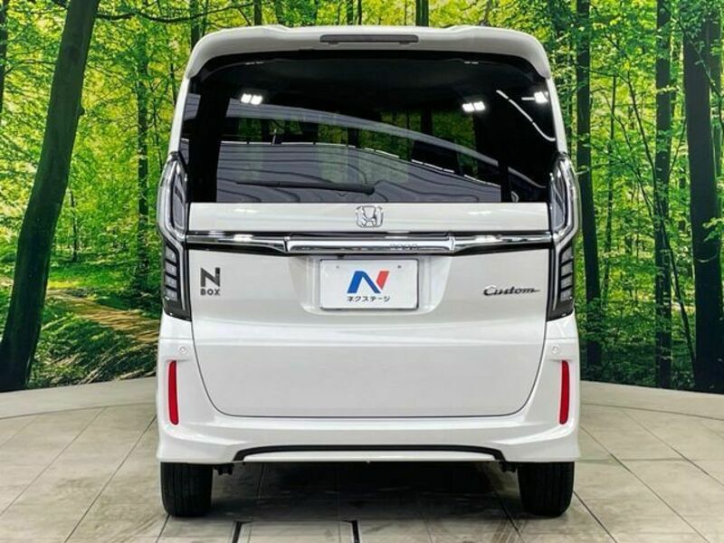N BOX CUSTOM