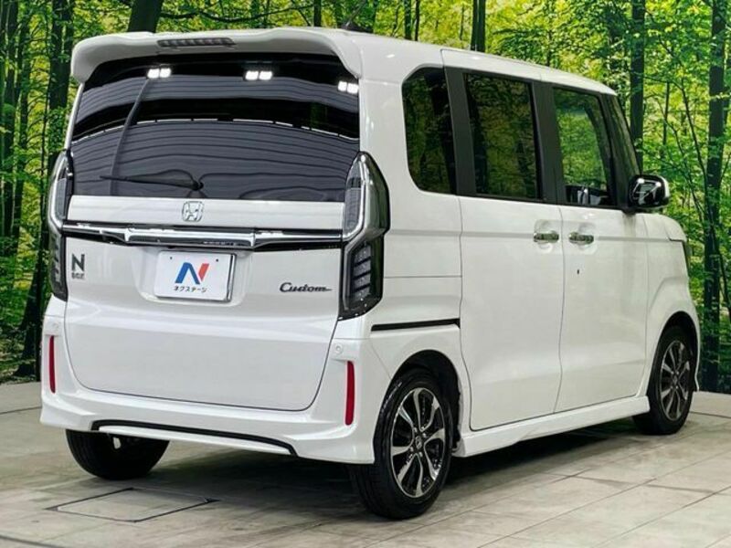 N BOX CUSTOM