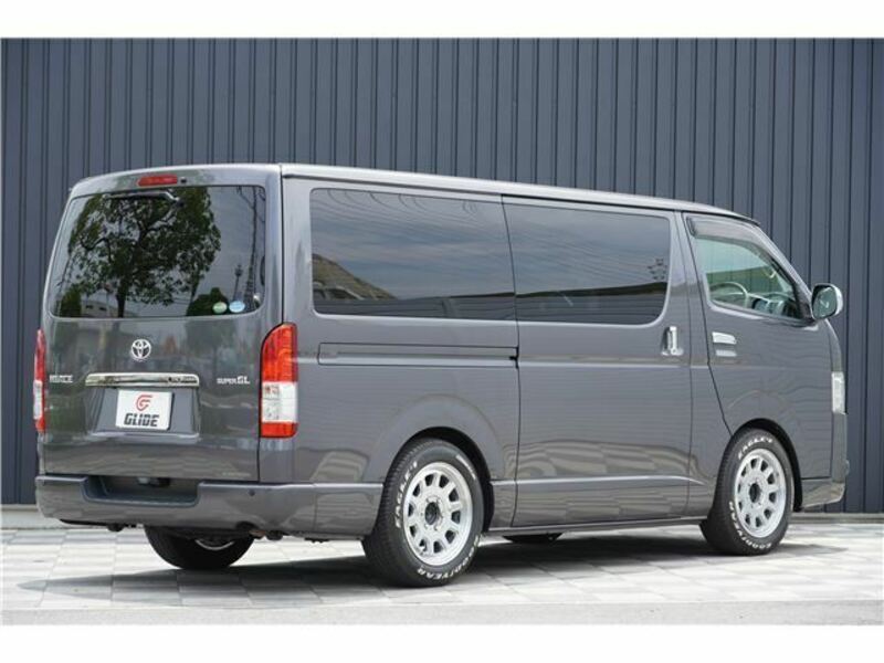 HIACE VAN