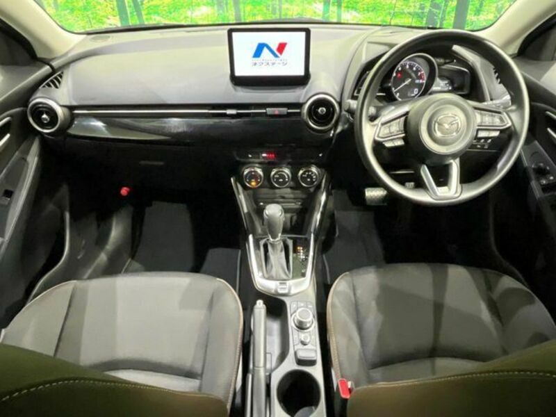 MAZDA2