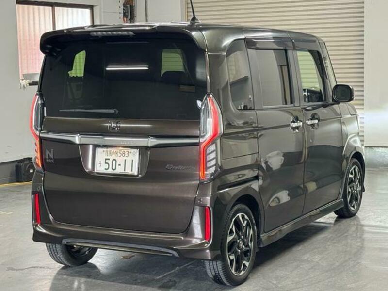N BOX CUSTOM