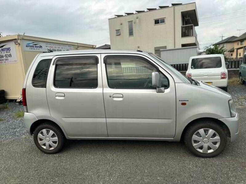 WAGON R