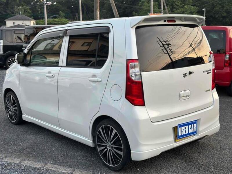 WAGON R